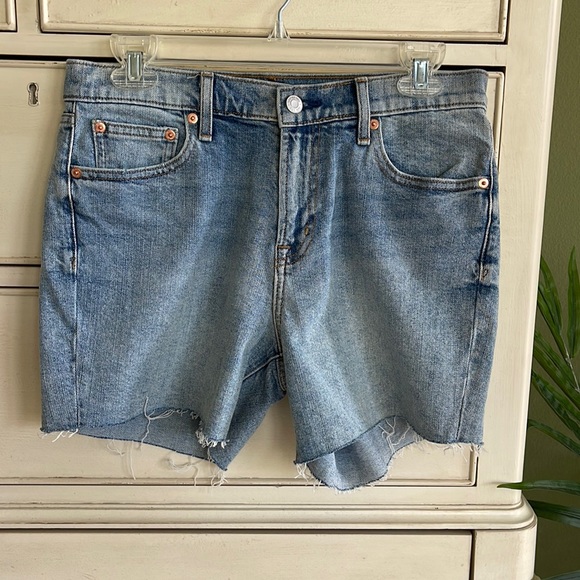 GAP Raw Edge Denim Jean Shorts size 28 - Picture 1 of 5